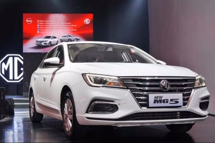 Đầu tháng 11, mẫu xe sedan MG5 giá rẻ được giảm 25 triệu đồng. Đến nay, số tiền giảm của mẫu xe này đã được nâng lên 49 triệu đồng.