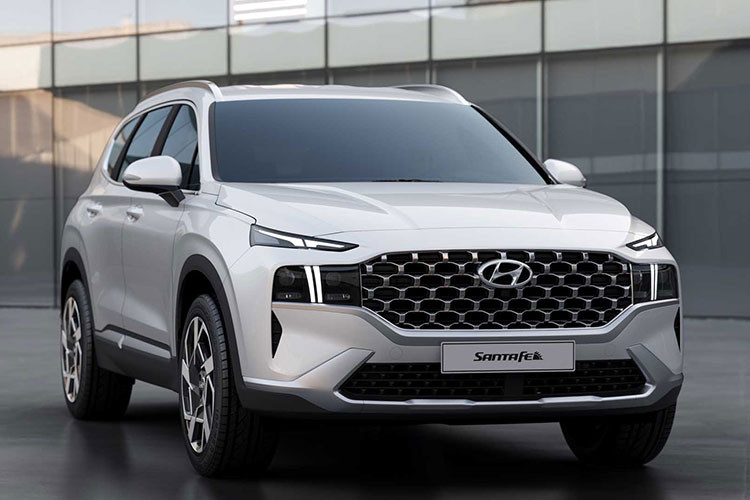 Bước sang phiên bản 2022, SantaFe – một trong những mẫu xe bán chạy nhất của Hyundai tại Mỹ, cuối cùng cũng được trang bị hệ thống truyền động plug-in hybrid. Tuy nhiên, Hyundai SantaFe PHEV 2022 mới là một trong những phiên bản tiết kiệm nhiên liệu nhất của dòng SUV này.