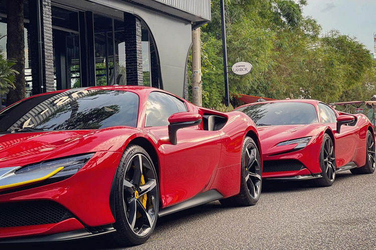 Đây hiện cũng là chiếc siêu xe thương mại nhanh nhất Việt Nam hiện nay. Chiếc siêu xe plug-in hybrid mang tên gọi Ferrari SF90 Stradale này cũng thuộc sở hữu của người chơi lan đột biến ở Củ Chi.