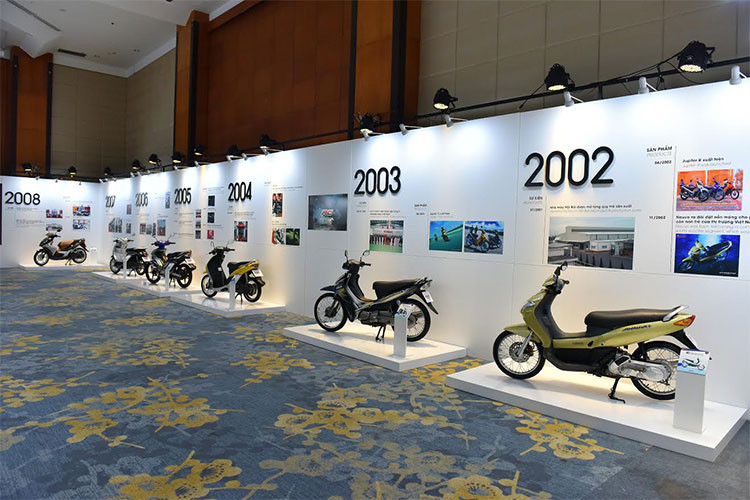 Tháng 6/2014 mẫu xe tay ga Grande ra mắt và là mẫu xe đầu tiên được trang bị động cơ Blue Core, làm nền tảng cho tất cả các dòng xe tay ga Yamaha thế hệ mới. Năm 2016, Yamaha giới thiệu concept Yamaha Café dành cho phân khúc xe tay ga nữ và lấy đó làm tiền đề ra mắt dòng xe mới Janus hướng đến các bạn gái trẻ năng động.