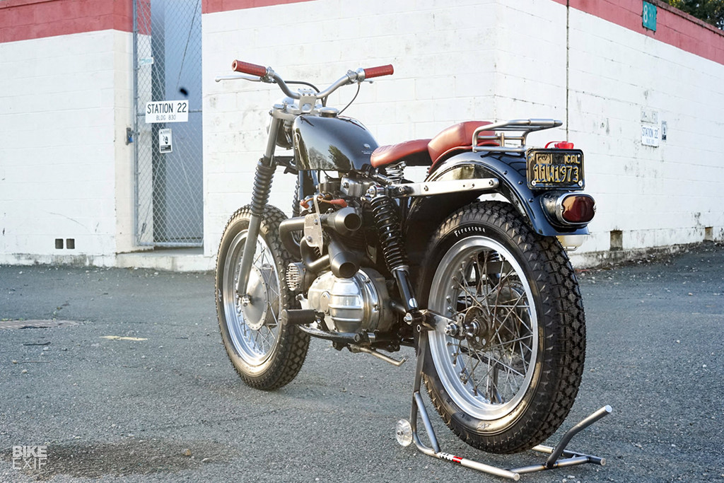 “Loại thủy tinh chịu nhiệt này rất rắn chắc và chỉ nóng chảy khi nhiệt độ vượt quá 815°C. Rất khó để làm vỡ lớp vỏ này”, anh cho biết.