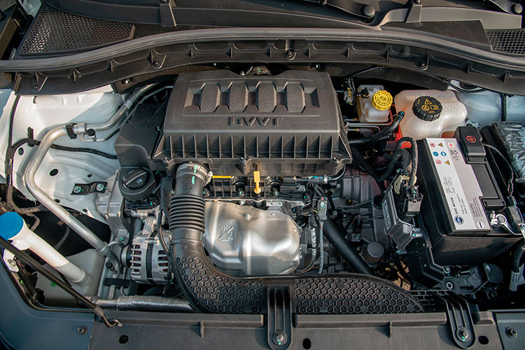 Những trải nghiệm mới mẻ biến chiếc xe động cơ 1.5L 4 xi lanh, công suất cực đại 112 mã lực tại 6.000 vòng/ phút và mô men xoắn cực đại 150Nm tại 4.500 vòng/ phút, giúp xe đạt tới vận tốc tối đa 170km/h, khiến chiếc xe trở nên khác biệt trong phân khúc.