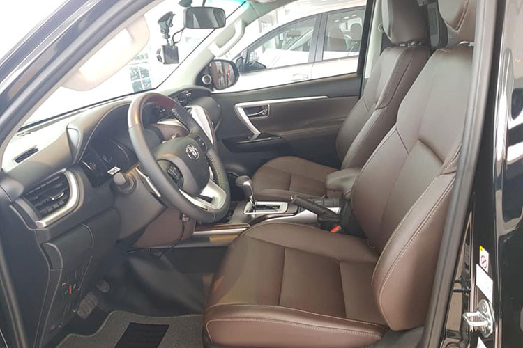 Theo báo cáo doanh số từ Hiệp hội các nhà sản xuất ôtô Việt Nam (VAMA), trong 5 tháng đầu năm 2019, Toyota Fortuner vẫn là mẫu SUV bán chạy nhất thị trường với 4.620 xe bán ra, bỏ xa các đối thủ như Ford Everest, Mitsubishi Pajero, Chevrolet Trailblazer hay Isuzu mU-X.