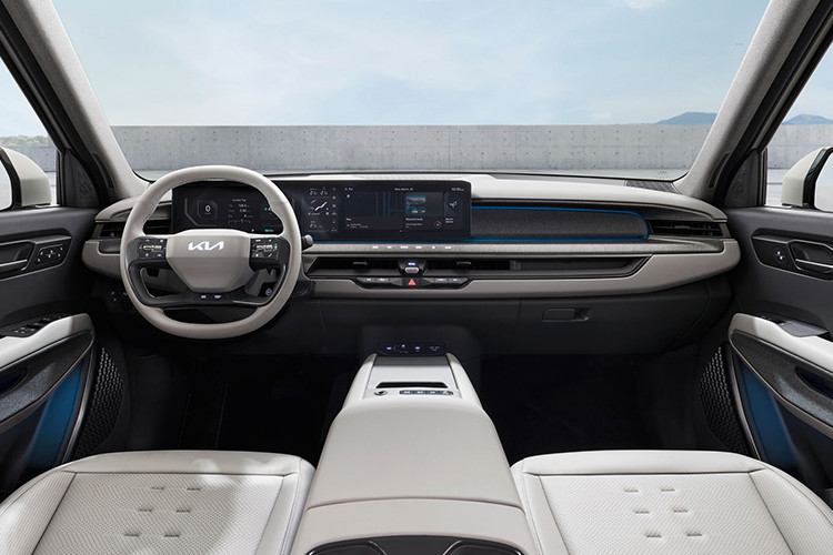 Tại thị trường Mỹ, dòng xe SUV điện KIa EV9 có giá khởi điểm từ 54.900 USD (khoảng 1,4 tỷ đồng) cho bản Light RWD có giá niêm yết 54.900 USD.