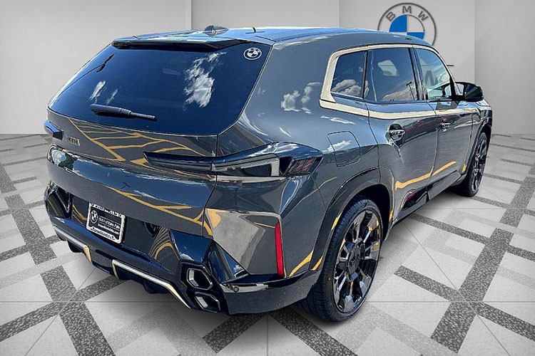 BMW XM 2023 du kien 12 ty tai Viet Nam, dat hon ca Lexus LX600-Hinh-3