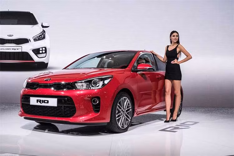 Dự kiến, mẫu xe Kia Rio GT-Line 2019 sẽ được giới thiệu tới công chúng trên toàn thế giới tại triển lãm ôtô Geneva diễn ra vào tháng 3/2018 tới đây. Như vậy, Rio sẽ là thành viên mới nhất của gia đình thể thao GT-Line, theo sau Sportage, Sorento, Morning và Cee’d.