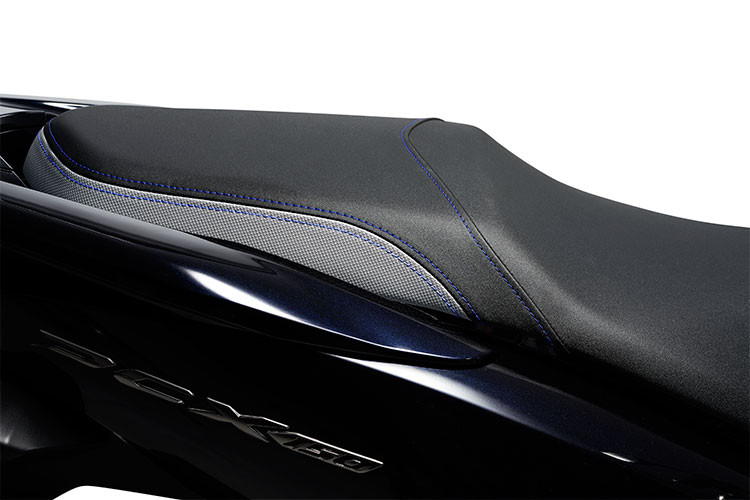 Khung xe chuyển từ dạng Underbone sang dạng khung treo võng đôi, giúp tăng độ vững chắc cho hệ thống khung sườn và năng điều khiển, đồng thời khai thác triệt để được công suất động cơ. Thiết kế phía sau vẫn duy trì sự thanh mảnh và tinh tế, tuy nhiên cụm đèn sau được thiết kế hai tầng có kích thước lớn hơn, tạo hình chữ X cách điệu.