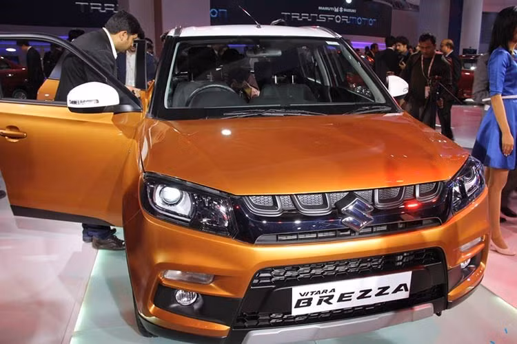  Vừa qua, hãng xe này cũng đã công bố doanh số bán xe của mình trong tháng 5/2016 tại thị trường Ấn Độ. Qua đó, Suzuki Vitara Brezza đã trở thành mẫu SUV bán chạy nhất với doanh số 7.193 xe, vuợt mặt đối thủ đứng thứ 2 là Hyundai Creta chỉ bán được 7.057 xe.