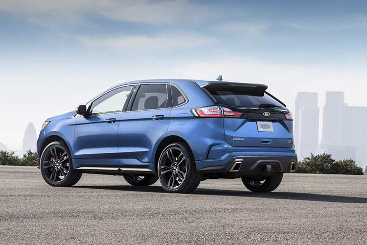 Ford Territory trên thực tế là phiên bản đổi tên của mẫu xe ôtô của Trung Quốc mang tên Yusheng S330 hiện vẫn đang được bán tại thị trường này với mức giá chỉ 80.000 Nhân dân tệ (khoảng 272 triệu đồng). Yusheng chính là thương hiệu con được thành lập từ năm 2010 của hãng JMC.