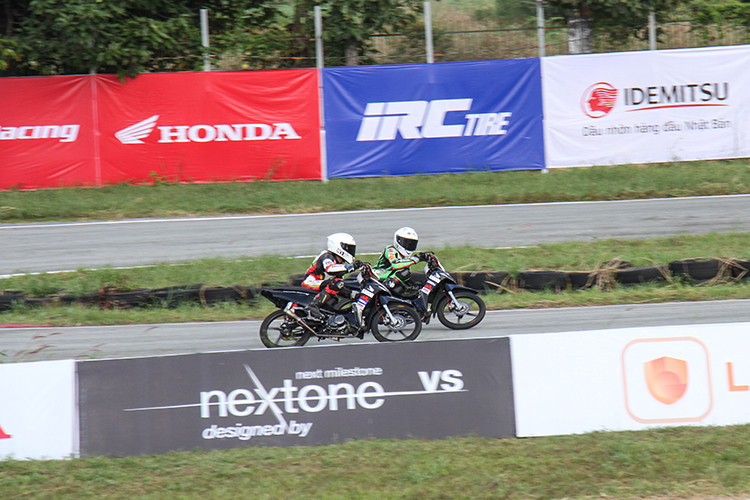 Tuy nhiên, bằng khả năng và lỗ lực Minh Phụng tiếp tục giữ vững vị trí ngôi đầu hạng Blade 110 với 16 điểm tổng điểm của 3 chặng đua 48 điểm. Còn đứng ở vị trí thứ 2 là Chí Hiếu và ngay sau đó Hoàng Khang về đích ở vị trí thứ 3.