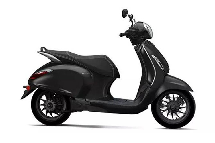 Về thiết kế, xe mang kiểu dáng cổ điển châu Âu với những đường nét tinh tế và thân sau nở rộng kiểu con ong giống như xe tay ga Vespa chạy xăng của thuong hiệu Ý.