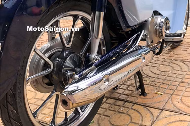 Trái tim của Super Cub 125 được đánh giá là manh mẽ nhất từ trước đến nay trong dòng Cub, với khối động cơ SOHC 125cc phun xăng điện tử, hộp số tự động 5 cấp, khoá chống trộm Smarkey cùng nhiều công nghệ mới của hãng xe máy Honda... được đưa vào chiếc xe số này.