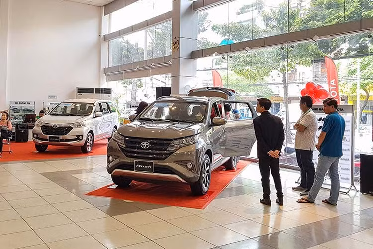 Theo số liệu mới nhất từ hiệp hội các nhà sản xuất ôtô Việt Nam (VAMA), danh sách 10 ôtô bán chạy nhất Việt Nam trong tháng 12/2019 đã lộ diện. Đáng chú ý "vua doanh số" Toyota Vios đã lấy lại phong độ và giữ vị trí số 1 trong top xe bán chạy nhất tháng 12/2019 và vượt mặt Mitsubishi Xpander, đồng thời là quán quân doanh số của cả năm.