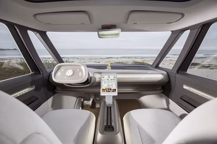 Được chế tạo phục vụ mục đích kinh doanh vận chuyển sản phẩm từ nơi này đến nơi khác, I.D. Buzz Cargo giống như một văn phòng di động. Nó có một cửa sổ trời rộng, hàng ghế trước có 3 ghế ngồi, và ghế ở giữa có thể gập xuống thành một bàn làm việc với một máy laptop tích hợp.