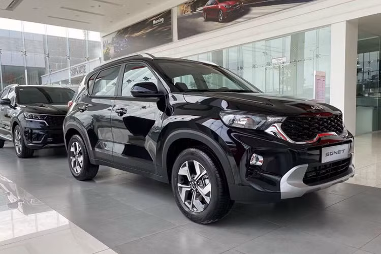 Nhường chỗ cho những sản phẩm xe bán chạy nhất Việt Nam xuất hiện trong tháng 4, các sản phẩm “rớt” khỏi top xe bán chạy tháng 4 gồm Honda HR-V, Kia Sonet và Honda City.