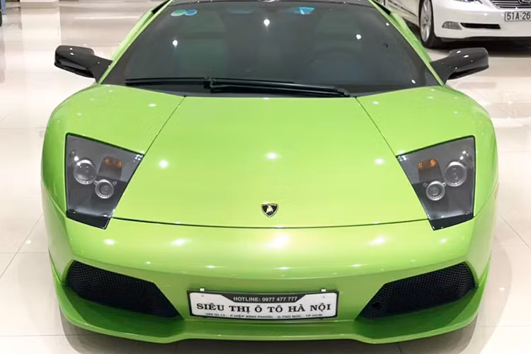 Siêu xe Lamborghini Murcielago LP640 Coupe có khoảng 3 chiếc xuất hiện tại Việt Nam, trong đó, ngoài chiếc mang màu sơn vàng đang cư trú trong garage của doanh nhân nhân y tế ở Phú Nhuận và 1 chiếc mang màu đen hiện đang thuộc sở hữu của 1 nhà sưu tập xe có tiếng ở Hà Nội.