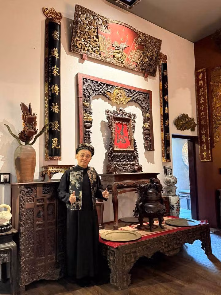 Nghệ sĩ Xuân Hinh dự định mua thuyền quan hộ thả vào ao và mời nghệ sĩ biểu diễn trên thuyền, tái hiện không gian văn hóa Bắc Bộ ngay giữa lòng bảo tàng. Ảnh: FB Xuân Hinh