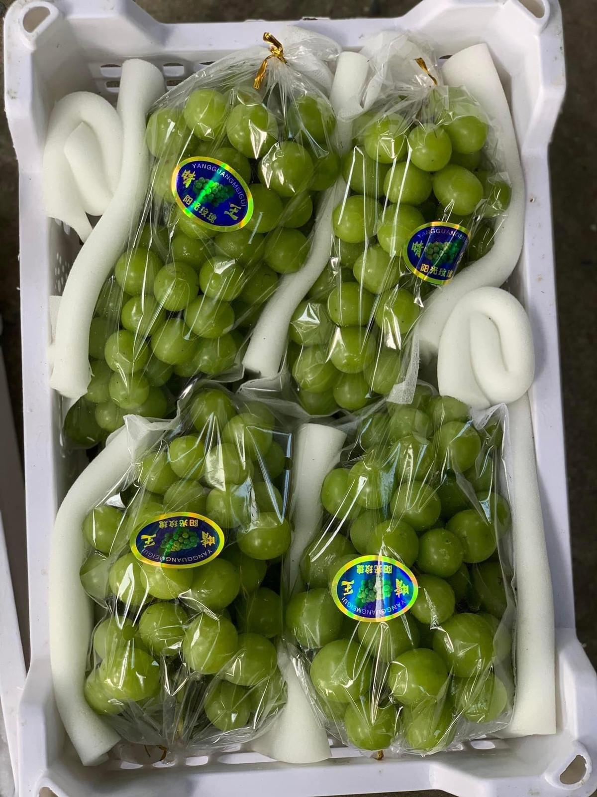 Hơn nữa, theo xu hướng thị trường Tết, nhiều loại hàng hóa đều tăng giá mạnh, nho sữa giá rẻ càng được người dân vẫn ưu tiên mua. Ảnh: Facebook