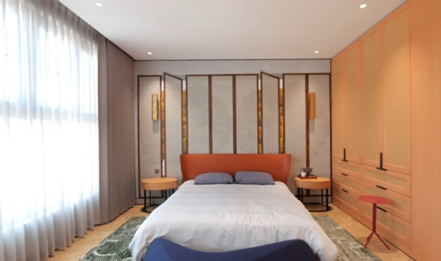 Phòng ngủ master tràn ngập ánh sáng. Ảnh chụp màn hình