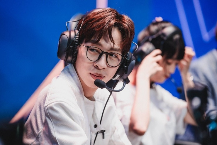 Ồn ào tình cảm giữa streamer ViruSs và loạt bạn gái cũ trở thành tâm điểm chú ý của cộng đồng mạng. Nhiều người lên tiếng chỉ trích nam streamer bởi tính lăng nhăng. Ảnh: Vietnamnet