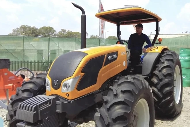 Quang Linh mạnh tay đầu tư nhiều máy móc, trang thiết bị hiện đại. Ảnh: FB Quang Linh Vlogs