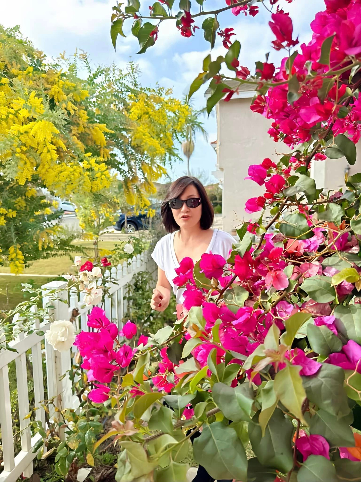 Sau khi ly hôn Quang Minh, nghệ sĩ Hồng Đào tận hưởng những ngày tháng bình yên trong căn biệt thự nhà vườn tại Mỹ. Ảnh: FBNV