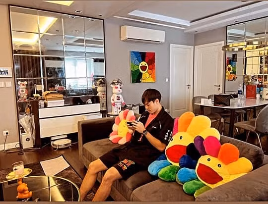 Căn hộ được Văn Toàn mua từ năm 2020, có thiết kế khá đơn giản. Ảnh: FBNV