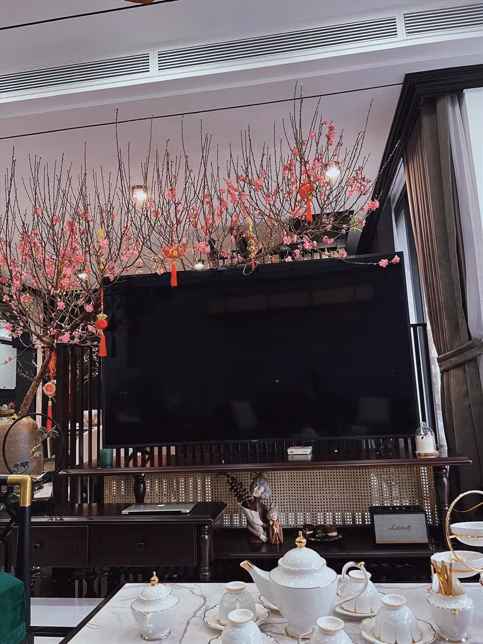 Ngày Tết không thể thiếu hoa đào. Ảnh: FBNV