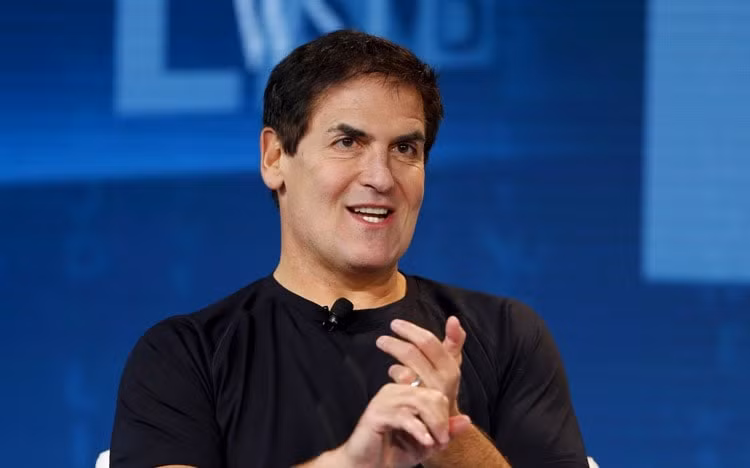 Trước khi đi ngủ, Mark Cuban luôn tắt điện thoại và từ chối tất cả các cuộc gọi hay tin nhắn về công việc. Ảnh: CNBC