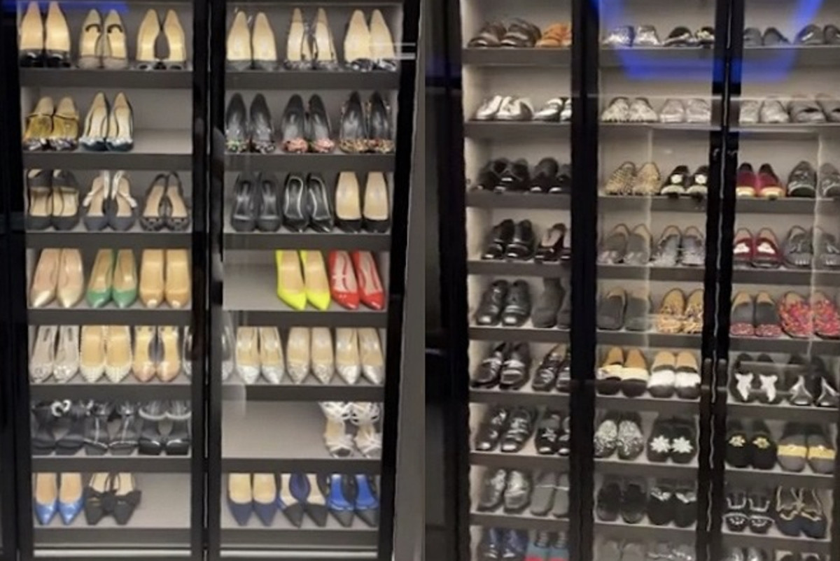 Trong phòng thay đồ của MC Trấn Thành là các tủ kính đựng quần áo, giày dép được xếp ngăn nắp, mỗi vợ chồng một khu riêng. Ảnh chụp màn hình