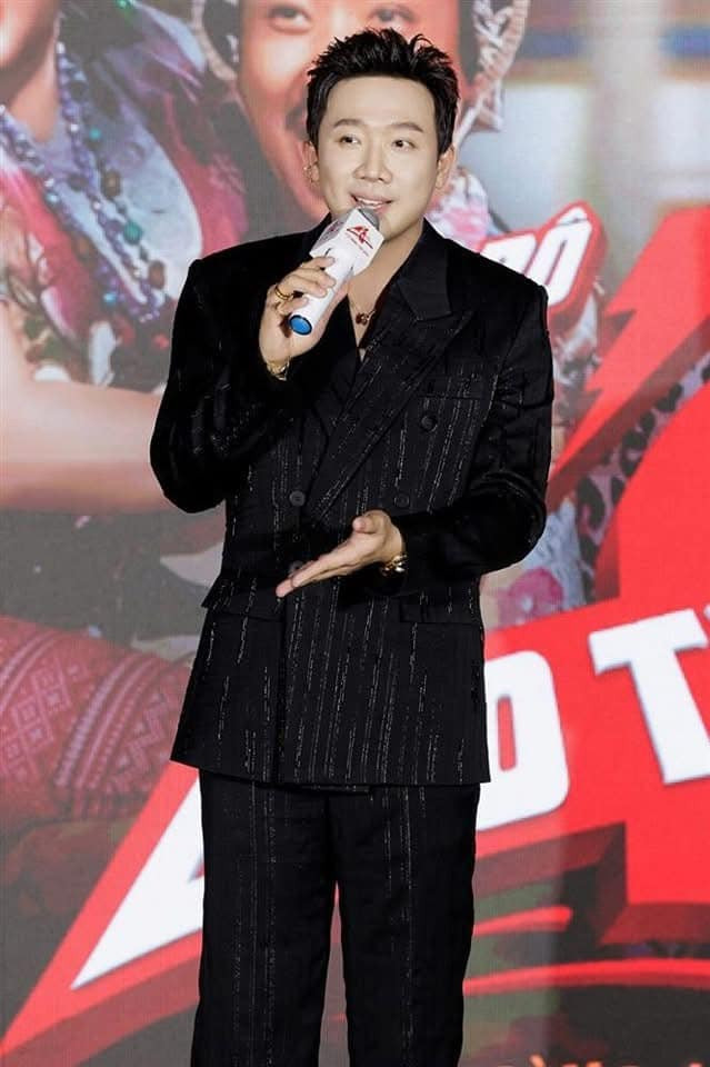 Trấn Thành hoạt động với nhiều vai trò như giám khảo âm nhạc, MC dẫn dắt nhiều dạng chương trình khác nhau, từ show event, show truyền hình lớn, đại nhạc hội...Ảnh: FB Trấn Thành