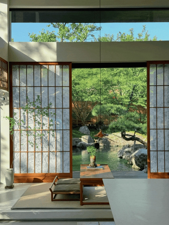 Căn biệt thự của vợ chồng ông Ninh lấy cảm hứng từ ký ức tuổi thơ. Gia chủ mong muốn nhìn thấy khung cảnh 4 mùa thay đổi rõ rệt trong khu vườn. Ảnh: The Paper