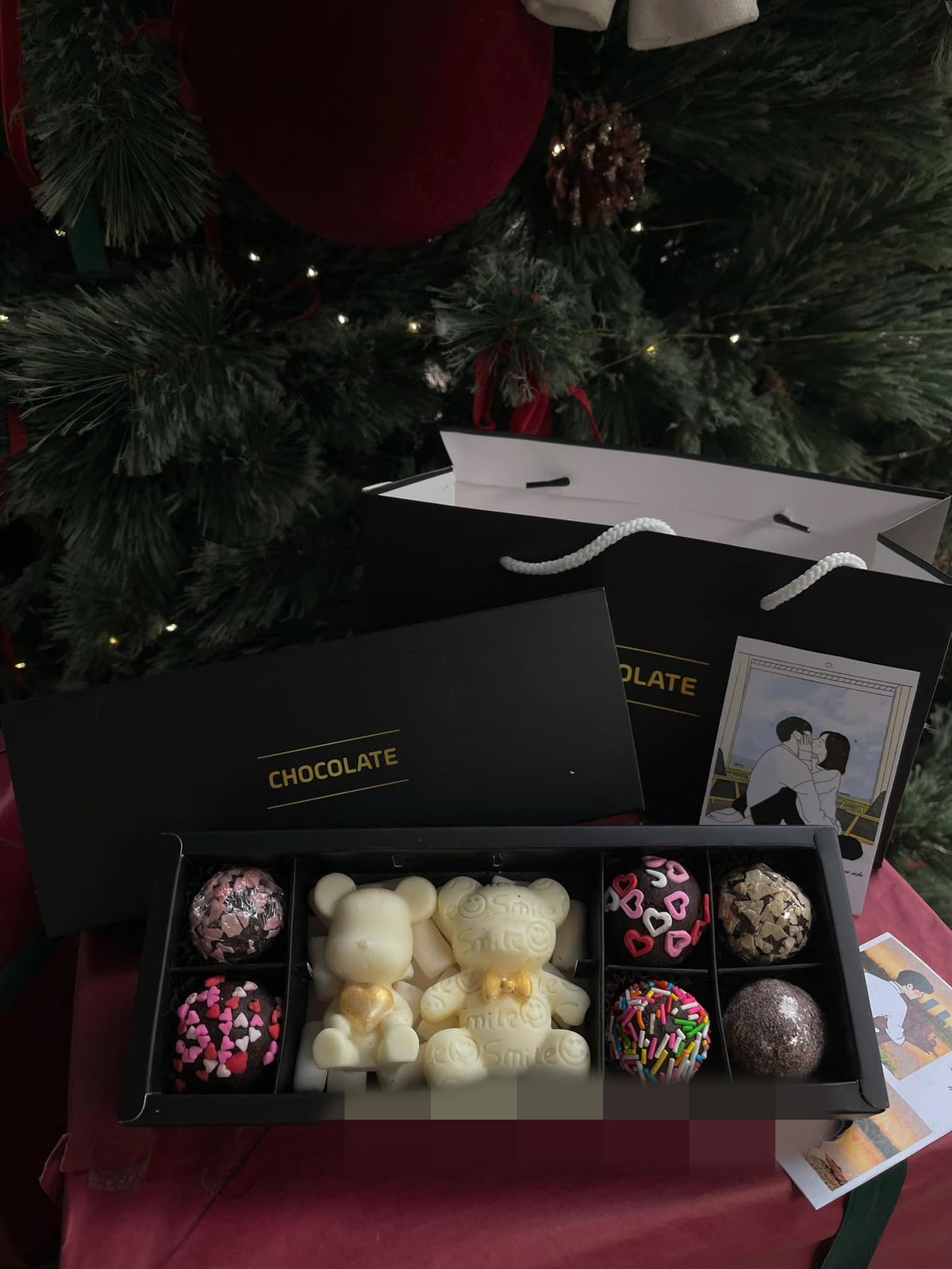 Người trẻ ồ ạt mua socola, cửa hàng “hốt bạc” mùa Valentine 2025 Nguoi tre o at mua socola, cua hang “hot bac” mua Valentine 2025