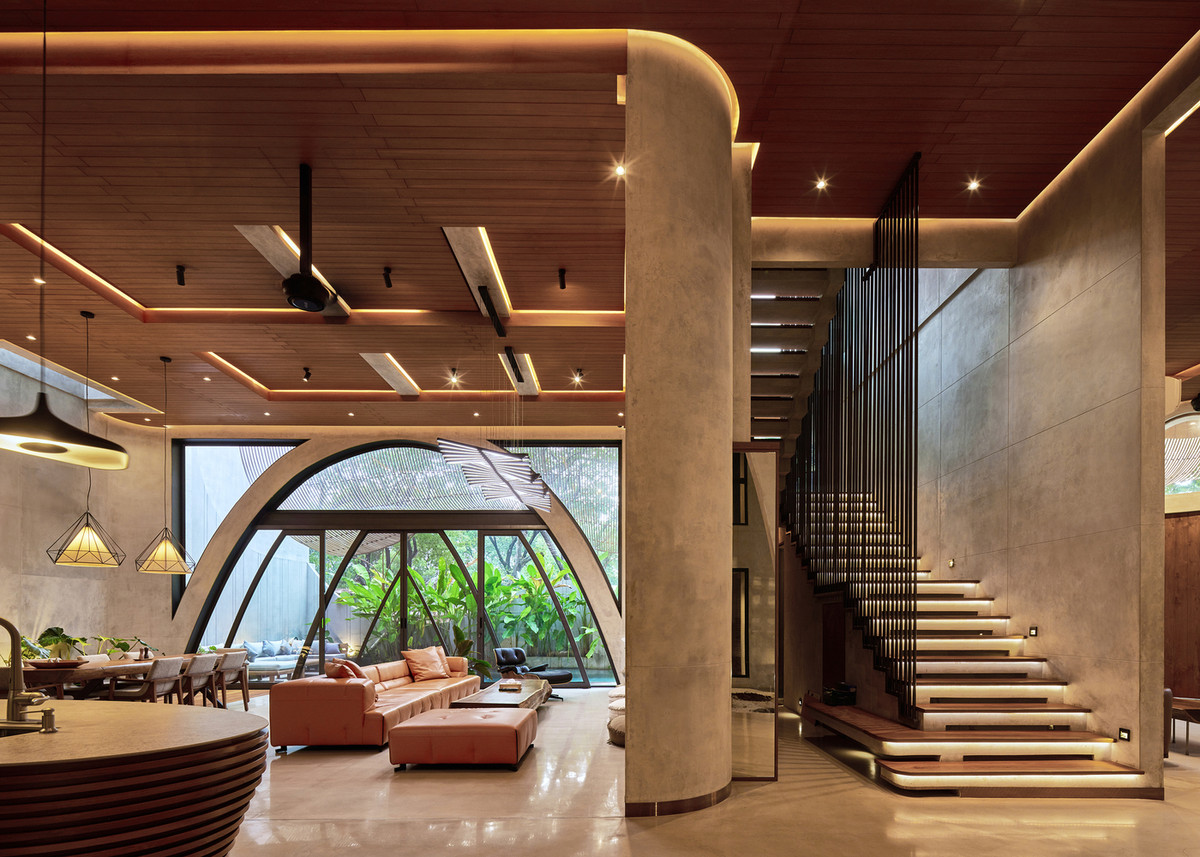 Nhà gồm phòng khách ở tầng trệt, 3 phòng ngủ ở tầng trên và phòng tập thể dục. Ảnh: KIE Arch