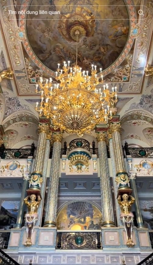 Thông qua đoạn video, ai nấy đều trầm trồ trước không gian vô cùng xa hoa bên trong tòa lâu đài. Ảnh: @congductiendat