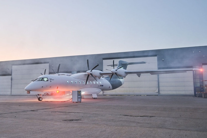 Ban đầu, máy bay sẽ được sử dụng để thử nghiệm trên mặt đất, tập trung vào các hoạt động như sạc, lăn bánh và quy trình quay đầu. Ảnh: Heartaerospace