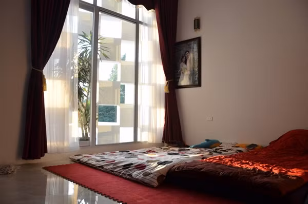 Phòng ngủ lãng mạn nhờ tầm nhìn ra bên ngoài. Ảnh: KTS Nguyễn Hiếu