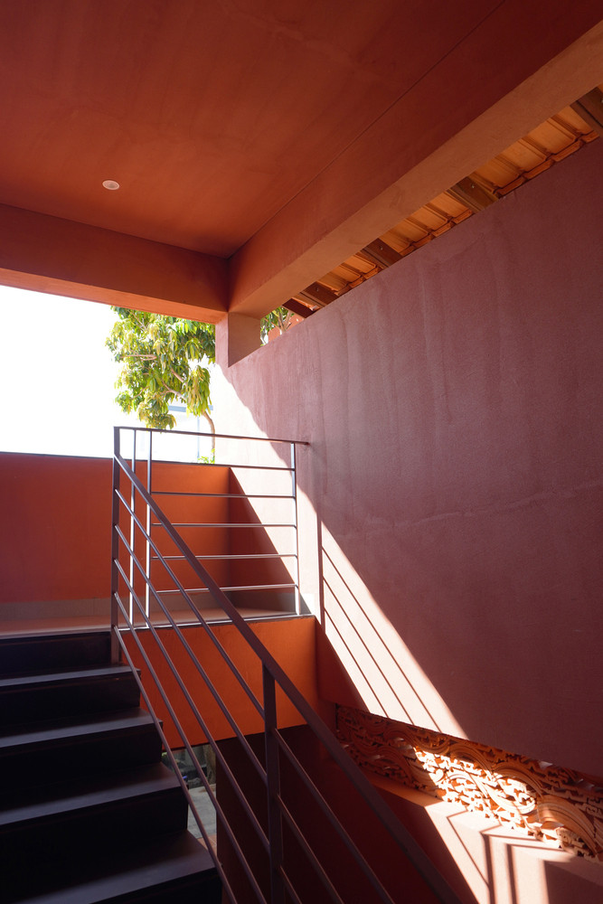 Đây là vật liệu thủ công truyền thống, mang đậm dấu ấn làng quê Việt Nam, nhưng được tái hiện dưới góc nhìn hiện đại. Ảnh: Thiết kế TAA