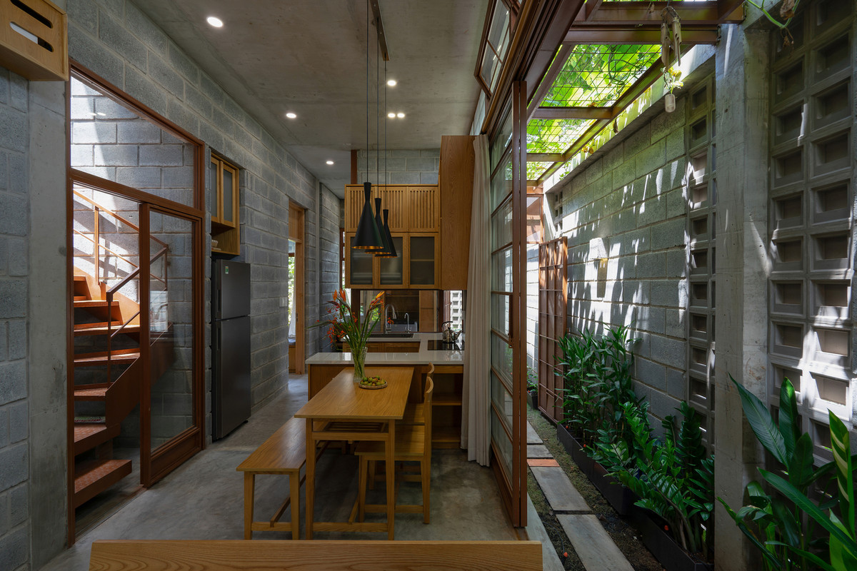 Các khu vực sinh hoạt được thiết kế đầy đủ và thích ứng, thúc đẩy sự cân bằng giữa vật chất và tinh thần trong khi vẫn duy trì mối quan hệ hài hòa với môi trường xung quanh. Ảnh: Tad.atelier