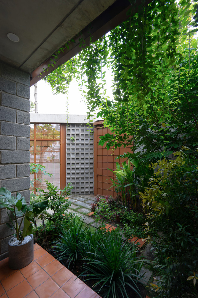 Với lối sống tập trung vào chế độ ăn chay và các hoạt động tâm linh như thiền định, không gian sống được tổ chức để mang lại sự yên tĩnh. Ảnh: Tad.atelier