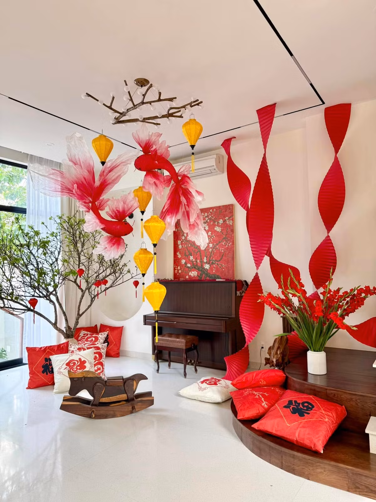 Năm nay, dù bận việc kinh doanh và chăm con, Vân Trang cũng không thay đổi thói quen này. Ảnh: FB Vân Trang