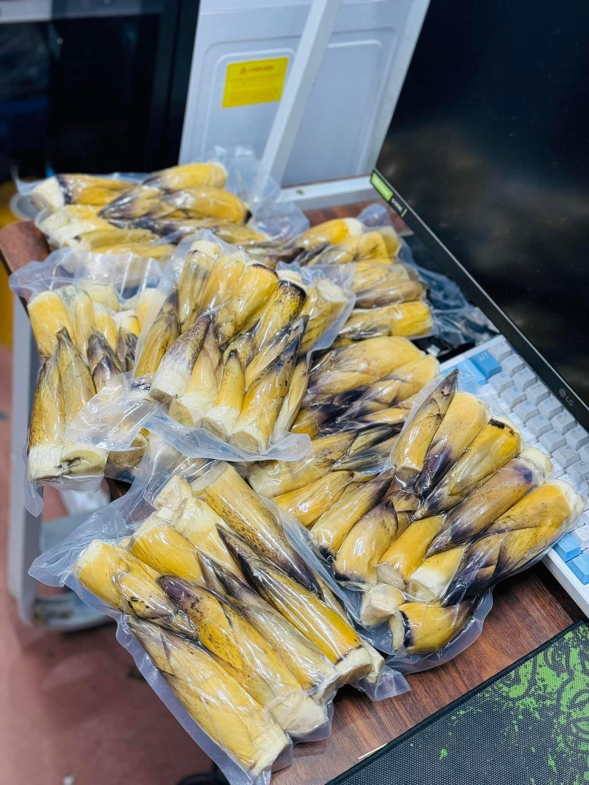 Theo chị Thảo, khách ở trong Nam thường đặt mua vài cân, thậm chí có khách đặt mua cả chục cân. Ảnh: Facebook