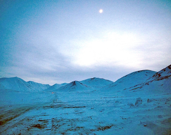 Kupol "cô đơn" không chỉ bởi vị trí địa lý xa xôi mà còn là sự biệt lập gần như hoàn toàn với thế giới bên ngoài trong phần lớn thời gian. Ảnh: Wiki