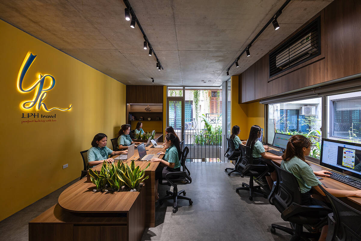 Không gian làm việc không còn nhàm chán, áp lực, mà còn là ngôi nhà mang đến sự thoải mái, tận hưởng và hết mình. Ảnh: Triệu Chiến