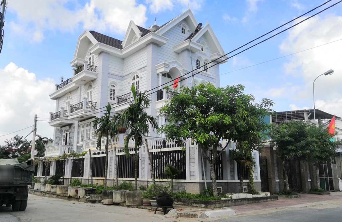 Hiện nay Diễn Tháp có khoảng hơn 800 trăm tỉ phú. Theo đánh giá của các nhà xã hội học, Diễn Tháp là một trong những làng giàu nhất của làng quê Việt Nam. Ảnh: Phụ nữ số