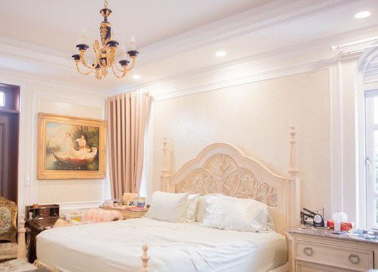 Một phòng ngủ khác trong biệt thự của Hoa hậu Ngô Mỹ Uyên. Ảnh: Internet