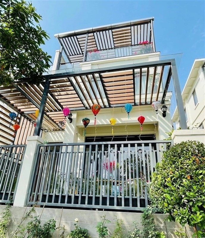 Sau một cuộc hôn nhân đổ vỡ, Thanh Vân Hugo hiện có cuộc sống viên mãn bên chồng doanh nhân trong căn biệt thự rộng 200m2 tại TP HCM. Ảnh: FB Nguyễn Thanh Vân