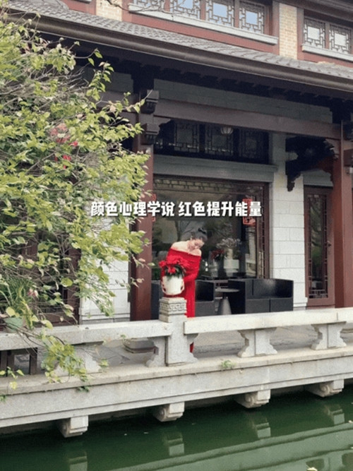 Trong các video đăng tải trên trang cá nhân của Đào Hỷ Nhi, các góc quay đã hé lộ không gian sống rộng tới 1.200m2 của "phú bà". Ảnh: Tiktok