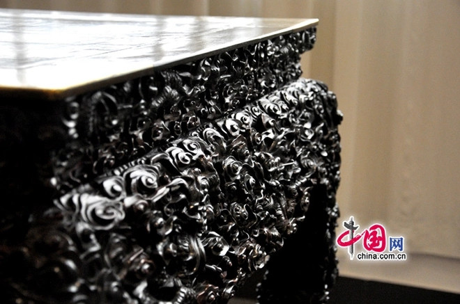 Du khách cũng được chiêm ngưỡng nhiều món đồ mang phong cách từ thời nhà Minh, nhà Thanh do đích thân bà Trần Lệ Hoa sưu tầm trong nhiều thế kỷ. Ảnh: China