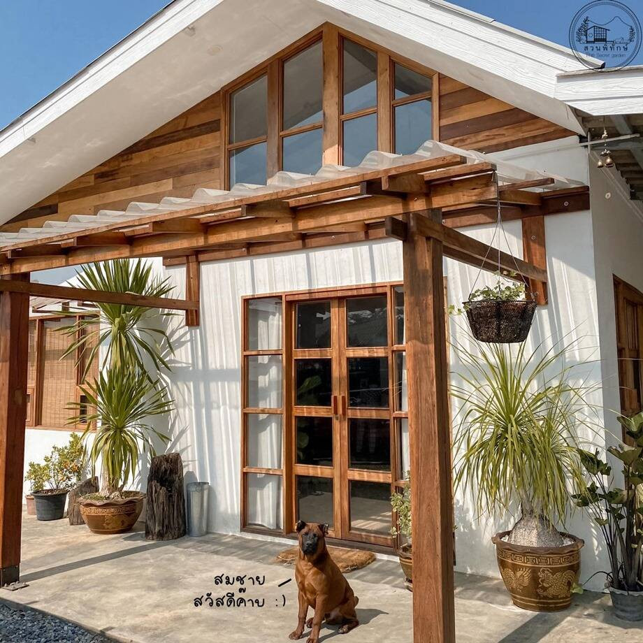 Bên cạnh đó, anh cũng nhận được sự giúp đỡ nhiệt tình từ bạn bè, từ khâu thiết kế đến tư vấn chọn vật liệu. Ảnh: Happynest